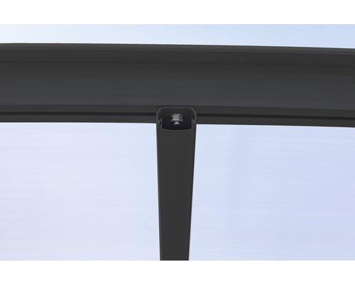 Detail van een terrasoverkapping met schroefbevestiging