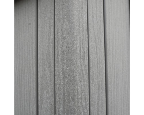 Grijze kunststof schuttingelementen in detail