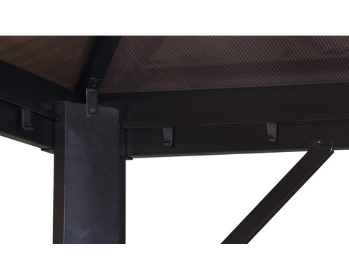 Detailweergave van een paviljoenconstructie met balken en dak