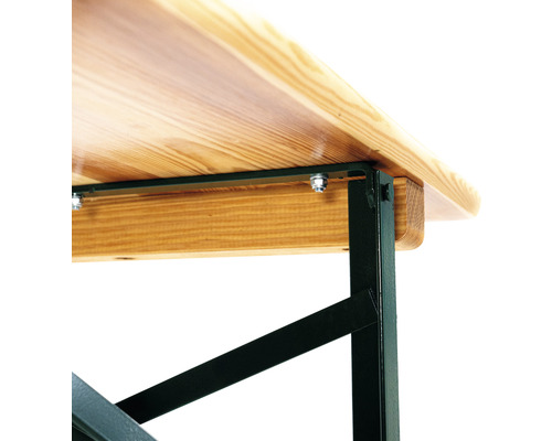 Gedetailleerde weergave van een biertafelset met houten blad en metalen frame.
