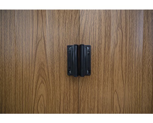 Kastdeuren met handgrepen