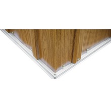 Detailopname van een hoekverbinding van wandpanelen met veer en groef