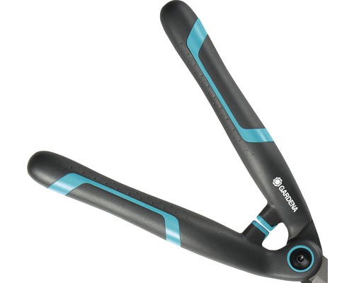 Tuinschaar met handgrepen en Gardena logo