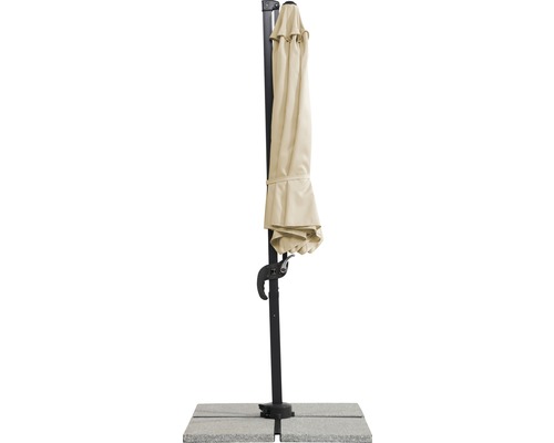 Gesloten zweefparasol met parasolvoet