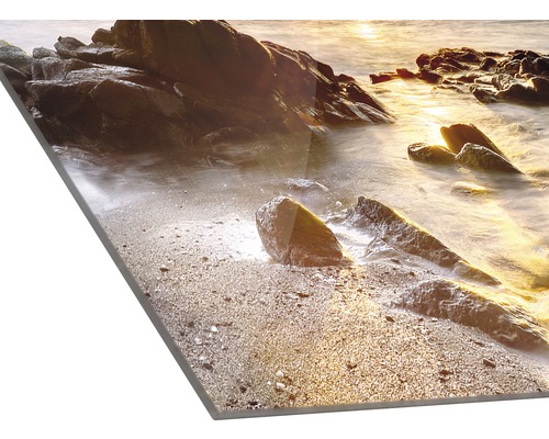 Acrylglasfoto van een kustlandschap met rotsen en zee