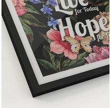 Ingelijste poster met bloemmotief en de tekst Leef en Hoop