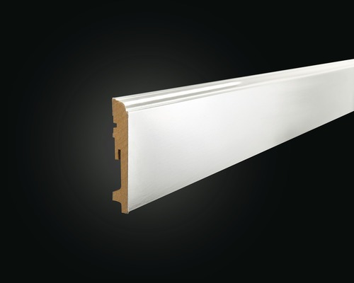 Plint van houtmateriaal