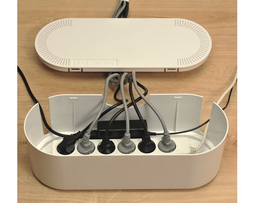 Geopende kabelbox van D-Line met stroomkabels