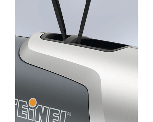 Detailopname van een Steinel lamp met ophangsysteem