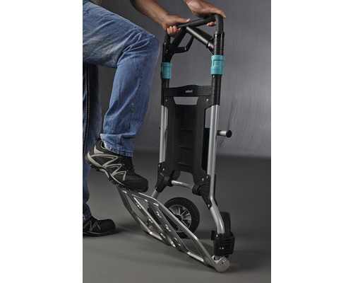 Wolfcraft steekwagen met persoon om het gebruik te illustreren