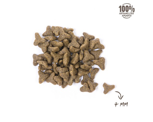 Hondenvoer met 4 mm grote brokjes en keurmerk 100 procent natuurlijke kruiden