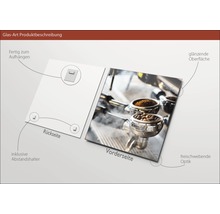 Glaskunst productbeschrijving met ophangsysteem, afstandhouders, glanzend oppervlak en zwevende look