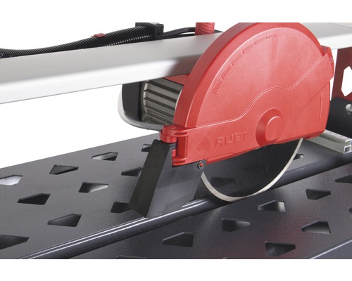 Detail van een tegelsnijmachine