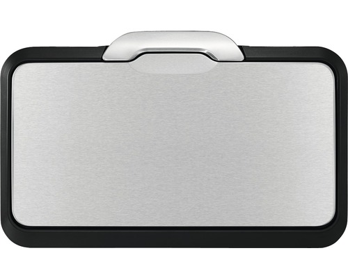 Aanzicht van een roestvrijstalen afvalemmer met een zwarte rand en een zilveren handgreep