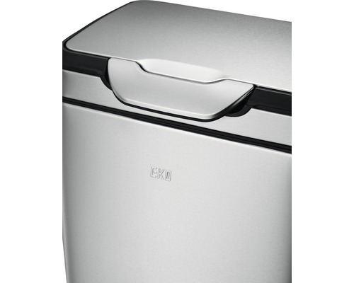 EKO Logo op een roestvrijstalen afvalemmer