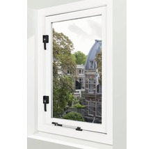 Wit raam met raamboompjes voor extra veiligheid