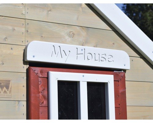 Detail van een speelhuis met het opschrift ''My House''