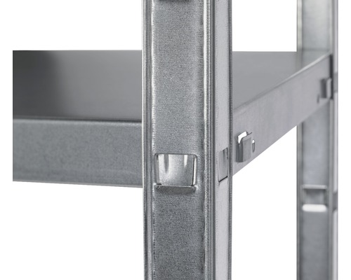 Detailopname van een metalen in elkaar te zetten stellingkast