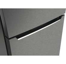 Detailaanzicht van een koelkast met handgreep