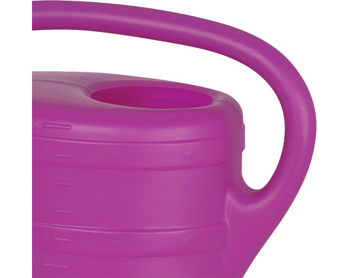 Detailopname van een gieter met handvat en vulopening