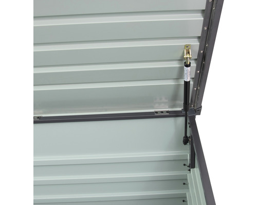 Binnenaanzicht van een open tuinkist met gasveer