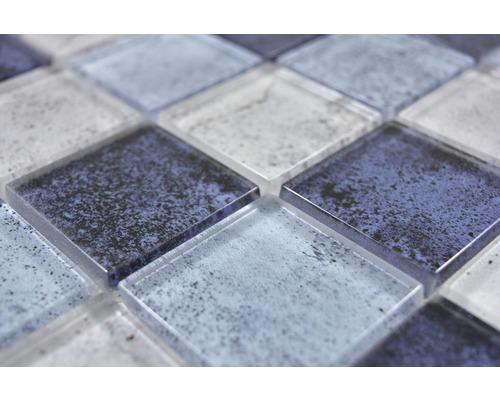 Close-up van glazen mozaïektegels