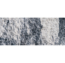 Close-up van een betonstructuur met strepen