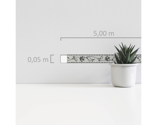 Decoratieve rand met bloemmotief, lengte 5 meter, breedte 0,05 meter