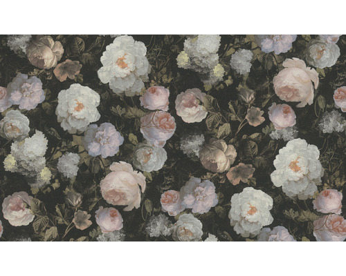 Behang met rozenpatroon op een donkere achtergrond