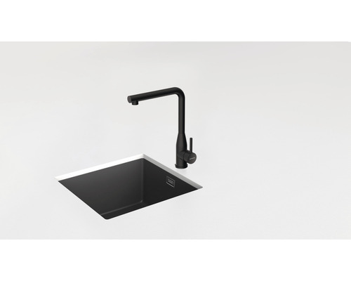 Spoelbakmengkraan en spoelbak voor de keuken