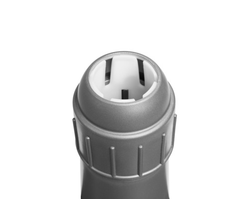 Detailopname van een stopcontact met aardleider