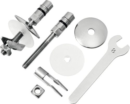 Bevestigingsmateriaal voor sanitaire installaties met schroeven, moeren, ringen en een moersleutel