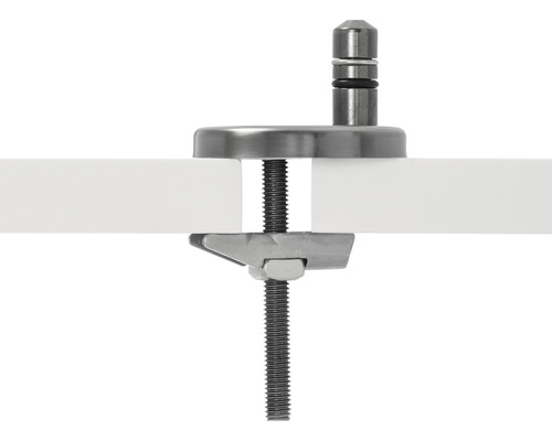 Detailopname van een metalen tafelmontageklem