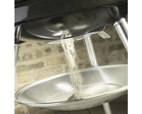 As verwijderen van een kogelbarbecue