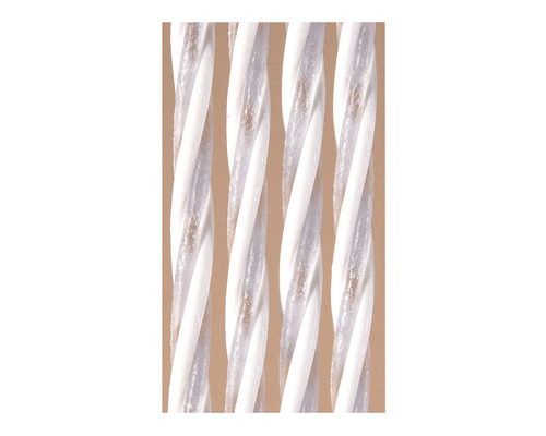 Close-up van gedraaide, witte elektriciteitskabels