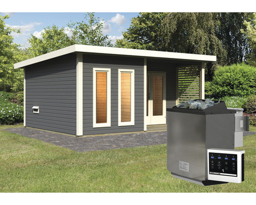 Buitenaanzicht van een sauna met kachel in de tuin.