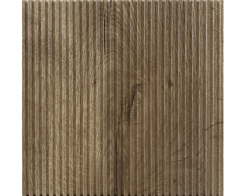 Houten paneel met verticale groeven