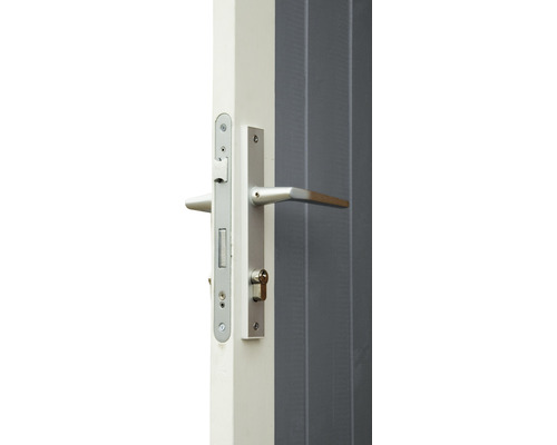 Deur met deurbeslag en sleutel