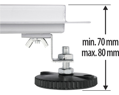 Detailopname van een nivelleringsvoet met een afmeting tussen 70 millimeter en 80 millimeter.