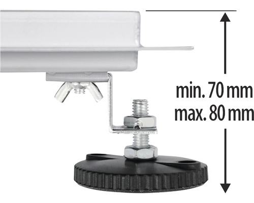 Detailopname van een verstelbare meubelpoot met een minimale hoogte van 70 millimeter en een maximale hoogte van 80 millimeter.