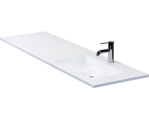 Wastafelblad met geïntegreerde wastafel en kraan