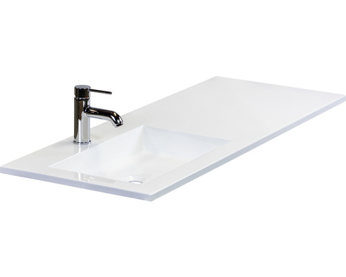 Wastafelblad met ingebouwde wasbak en kraan