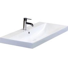 Wastafel met kraan