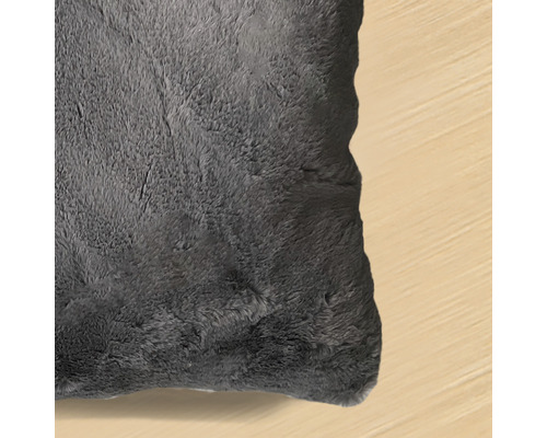 Decoratief kussen van imitatiebont