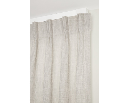 Gordijn met plooibandophanging aan gordijnroede