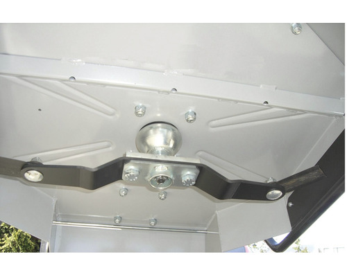 Detail van een klepelmaaier met messen en bevestigingsmiddelen