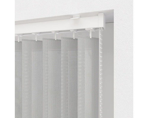 Verticale jaloezie met bedieningsketting aan het raam