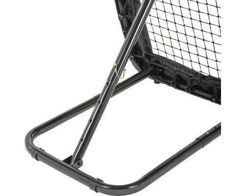 Detailopname van een honkbal terugspeeltoestel met verstelbaar frame en net