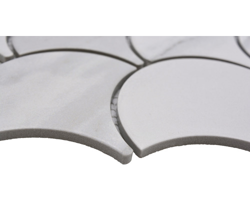 Mozaïektegel in geschubde vorm