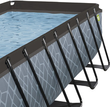 Rechthoekig zwembad met stalen frame en wateroppervlak